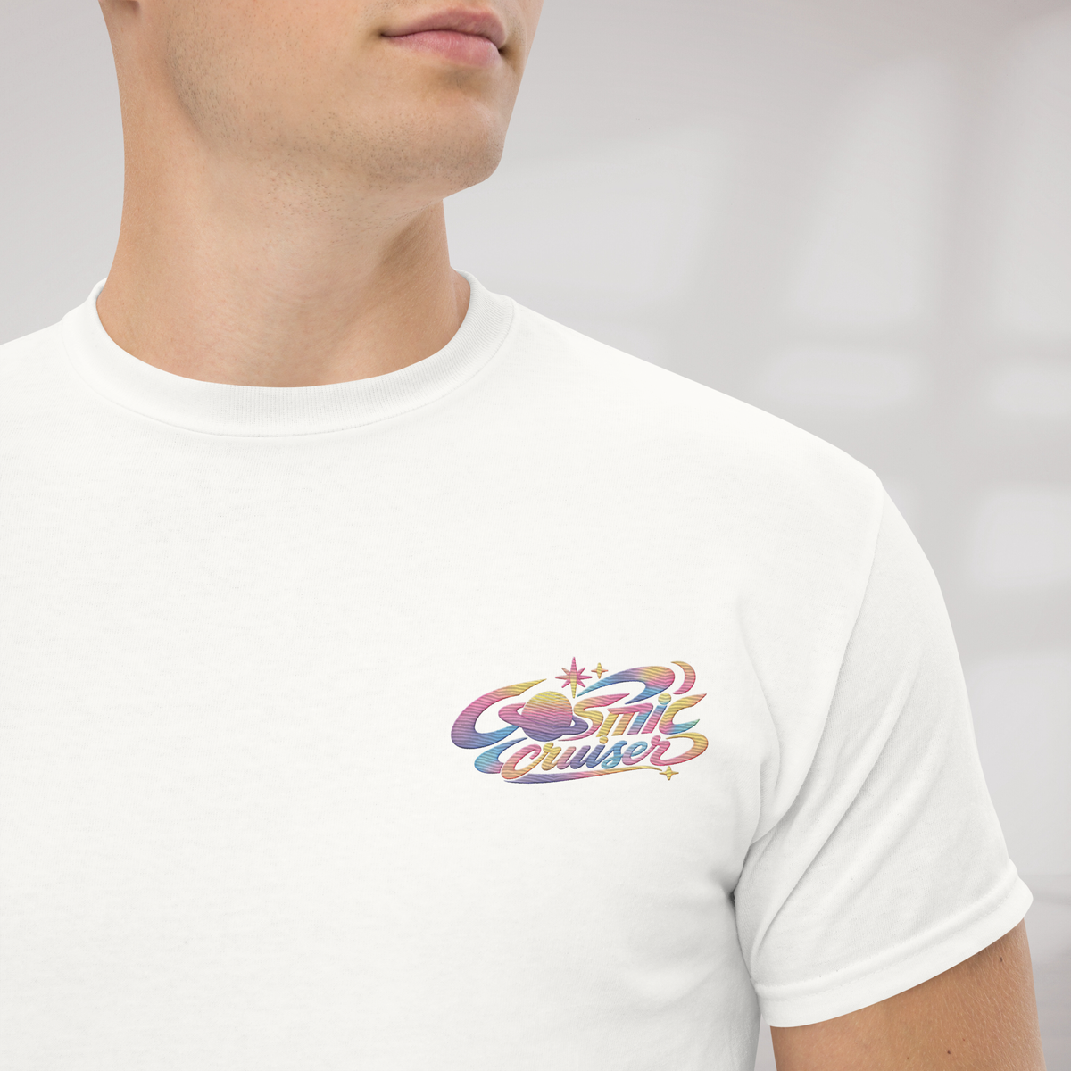 Cosmic Cruiser T-Shirt Soft – Farbe Weiß – Ansicht 2