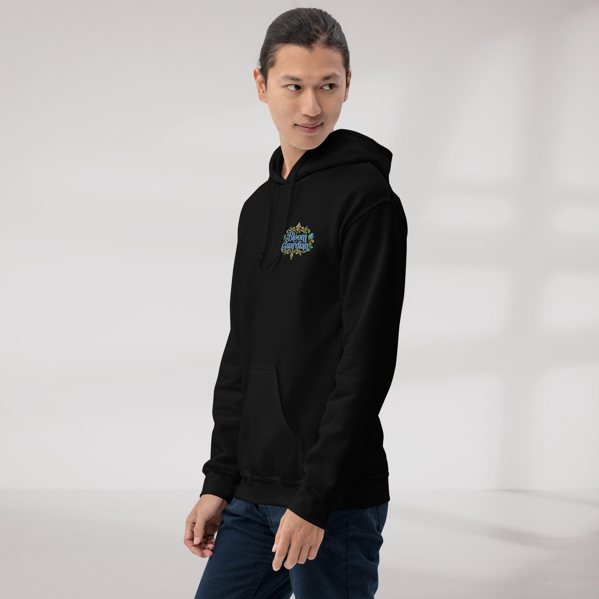 Bloom Guardian Hoodie Soft (M) – Farbe Schwarz – Ansicht 4