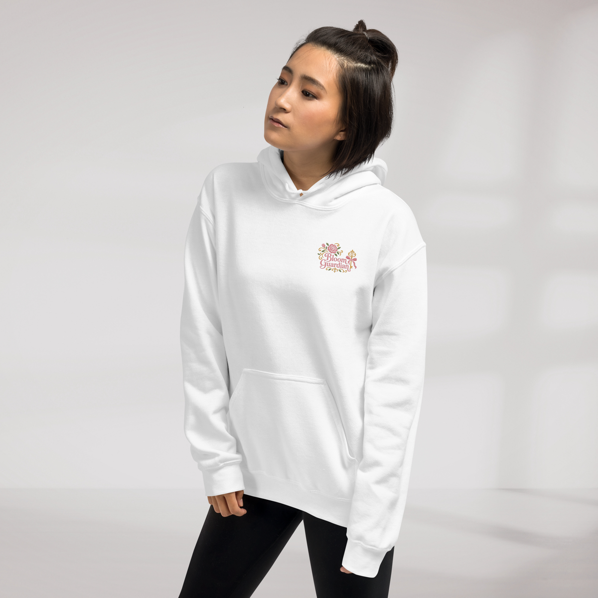 Bloom Guardian Hoodie Soft (F) – Farbe Weiß – Ansicht 3