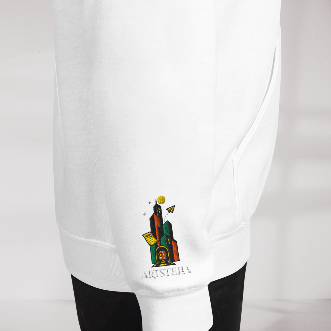 Concrete Poet Hoodie Retro (F) – Farbe Weiß – Ansicht 4