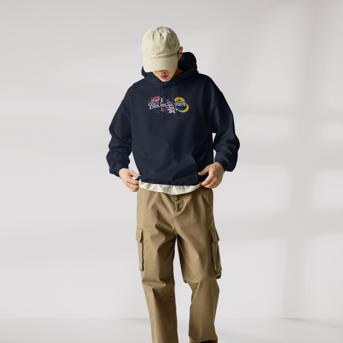 Bloom Seeker Hoodie Vibrant – Farbe Navy – Ansicht 4