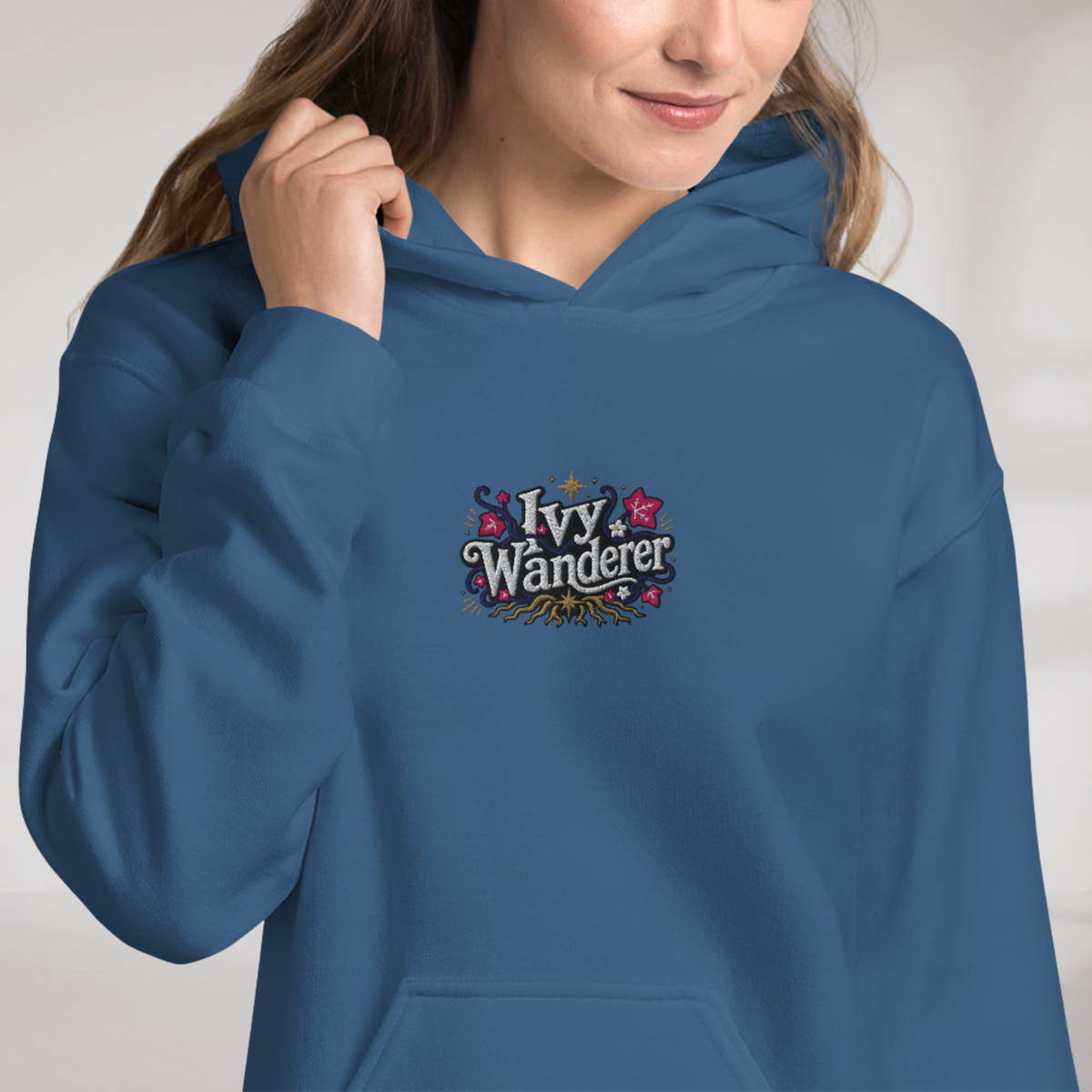 Ivy Wanderer Hoodie Vibrant (F) – Farbe Indigoblau – Ansicht 4
