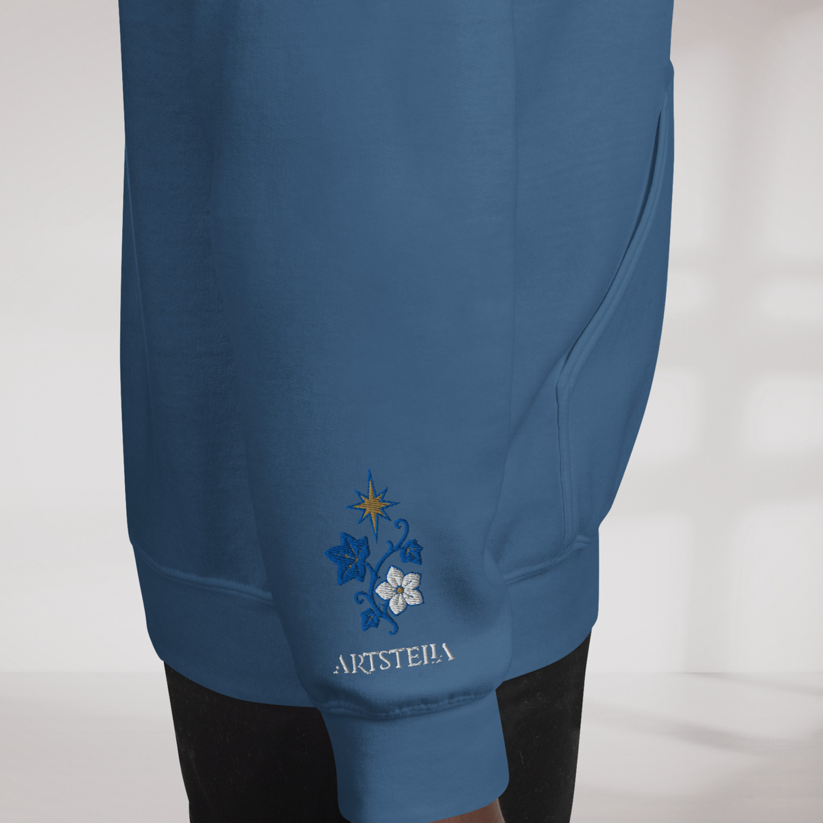 Ivy Wanderer Hoodie Vibrant (M) – Farbe Indigoblau – Ansicht 6