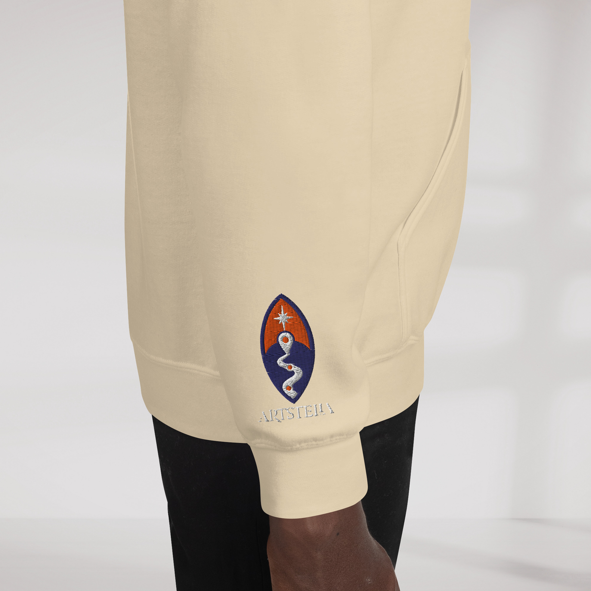 Street Seeker Hoodie Retro – Farbe Sand – Ansicht 4