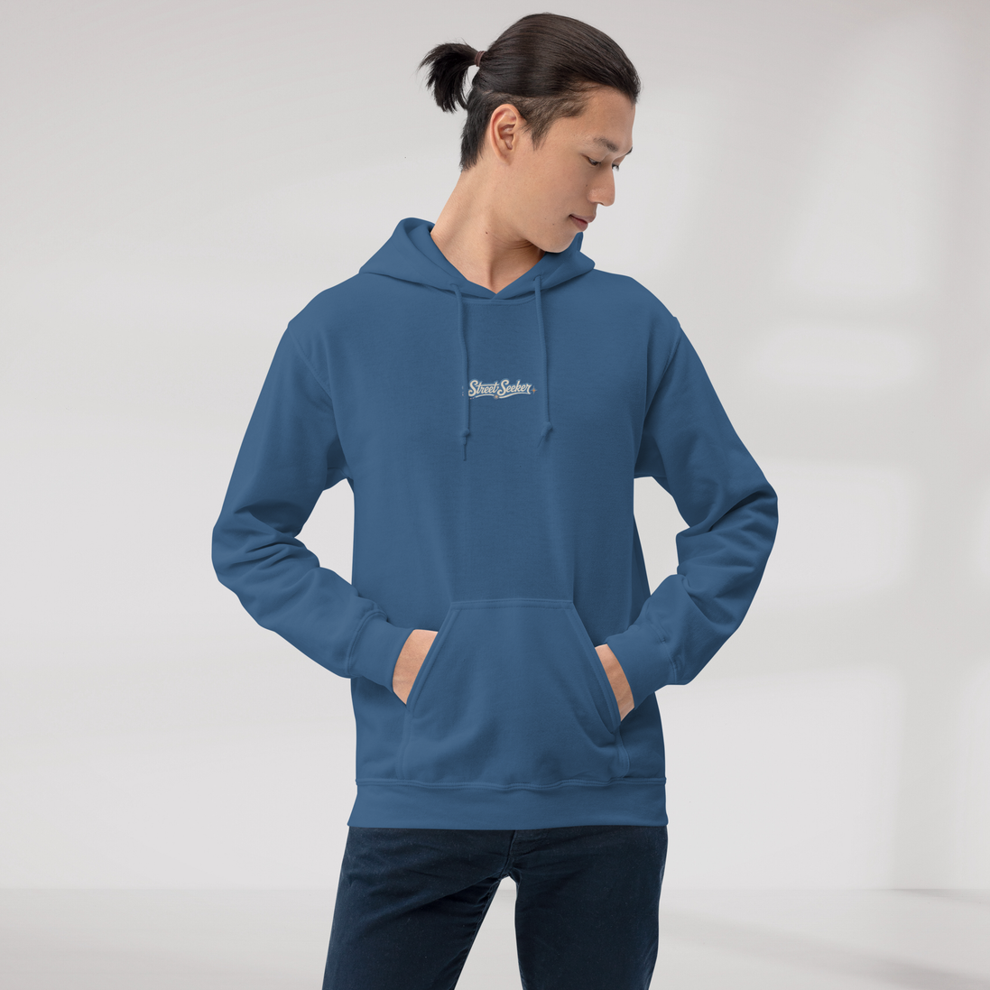 Street Seeker Hoodie Soft Blau ver. – Farbe Indigoblau – Ansicht 4