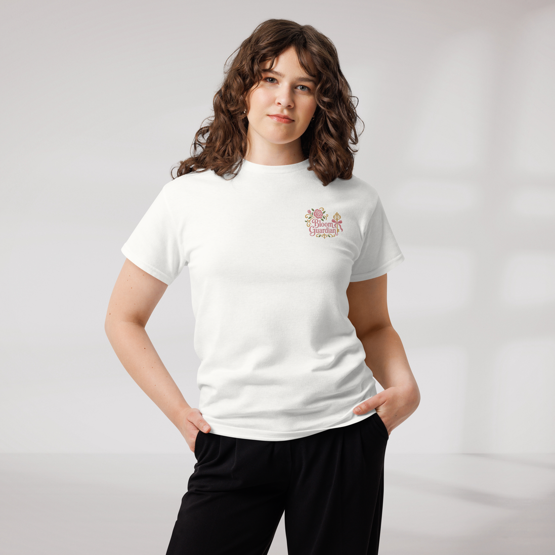 Bloom Guardian T-Shirt Soft (F) – Farbe Weiß – Ansicht 3
