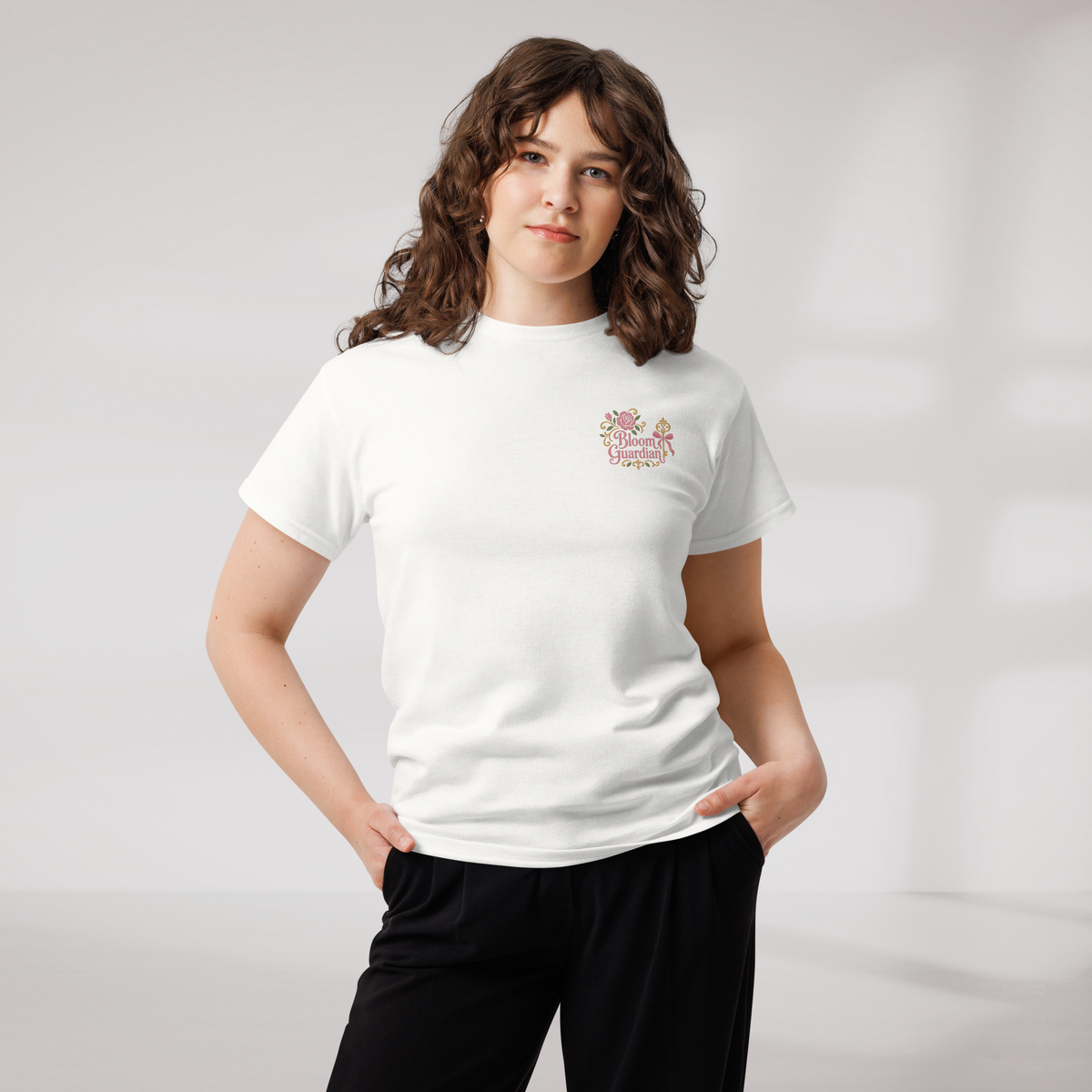 Bloom Guardian T-Shirt Soft (F) – Farbe Weiß – Ansicht 3
