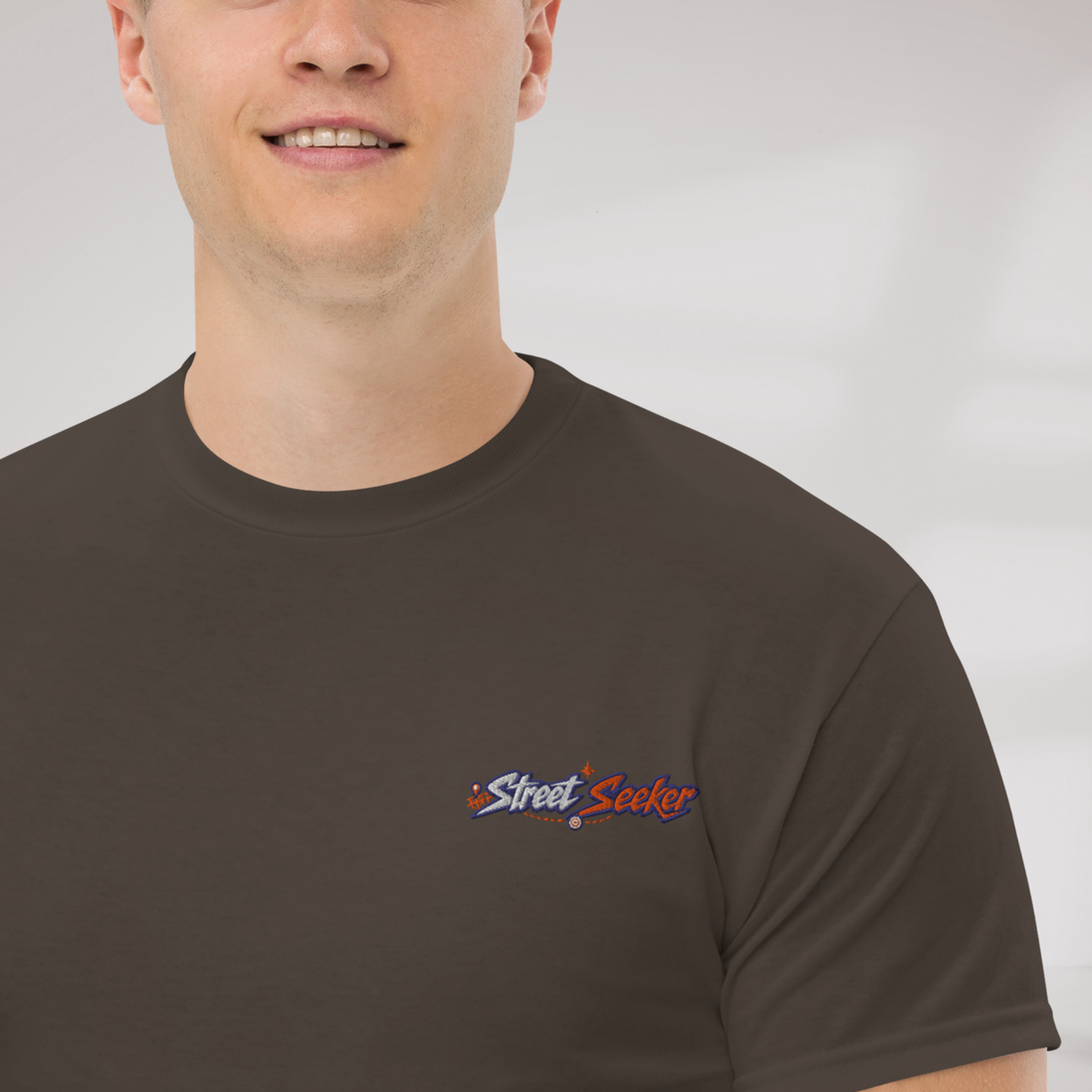 Street Seeker T-Shirt Retro – Farbe Dunkle Schokolade – Ansicht 3