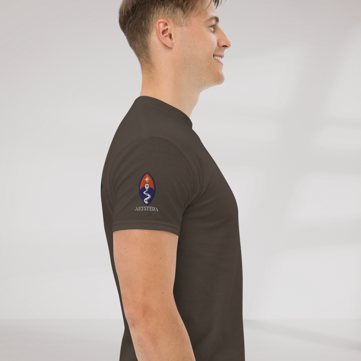 Street Seeker T-Shirt Retro – Farbe Dunkle Schokolade – Ansicht 4