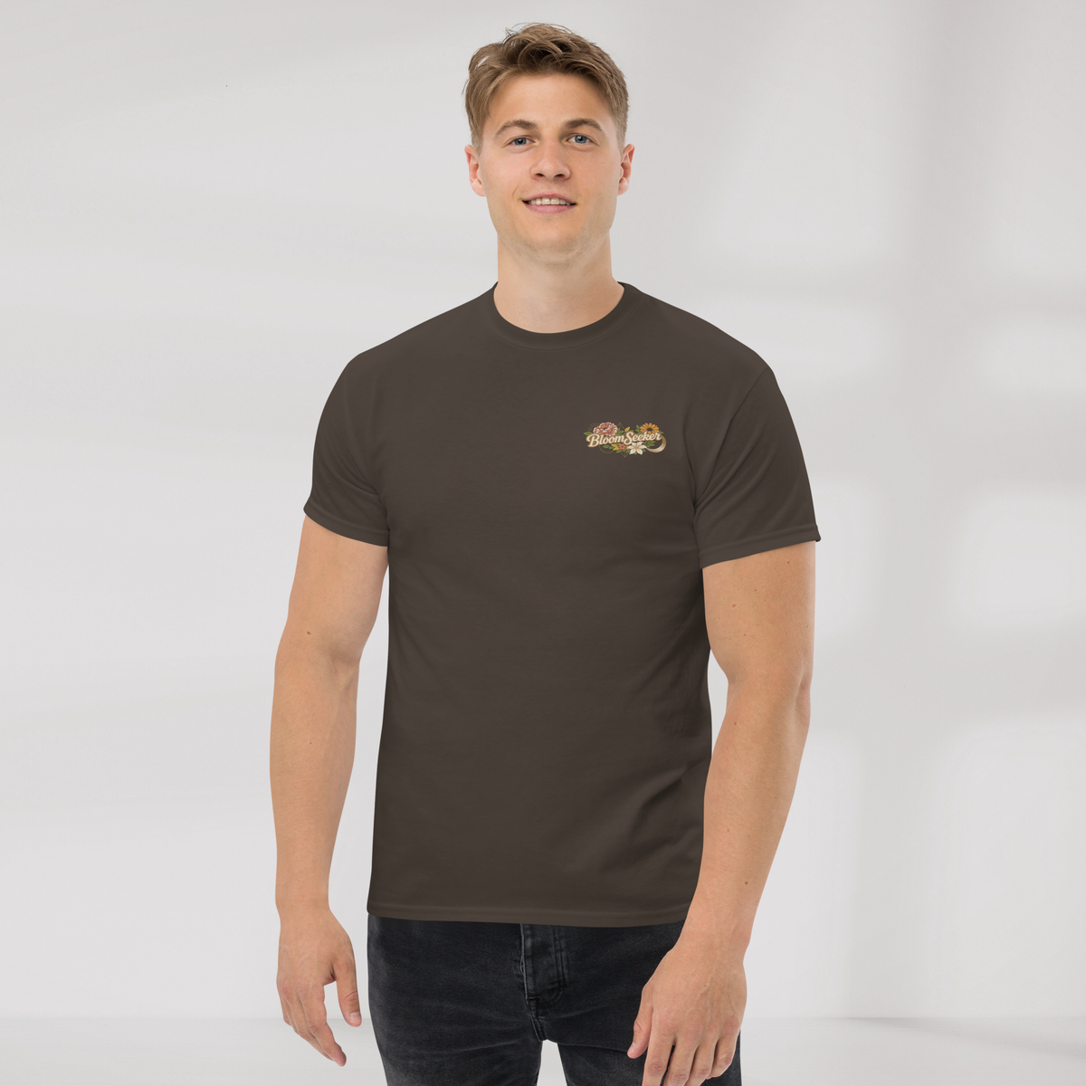 Bloom Seeker T-Shirt Soft – Farbe Dunkle Schokolade – Ansicht 3