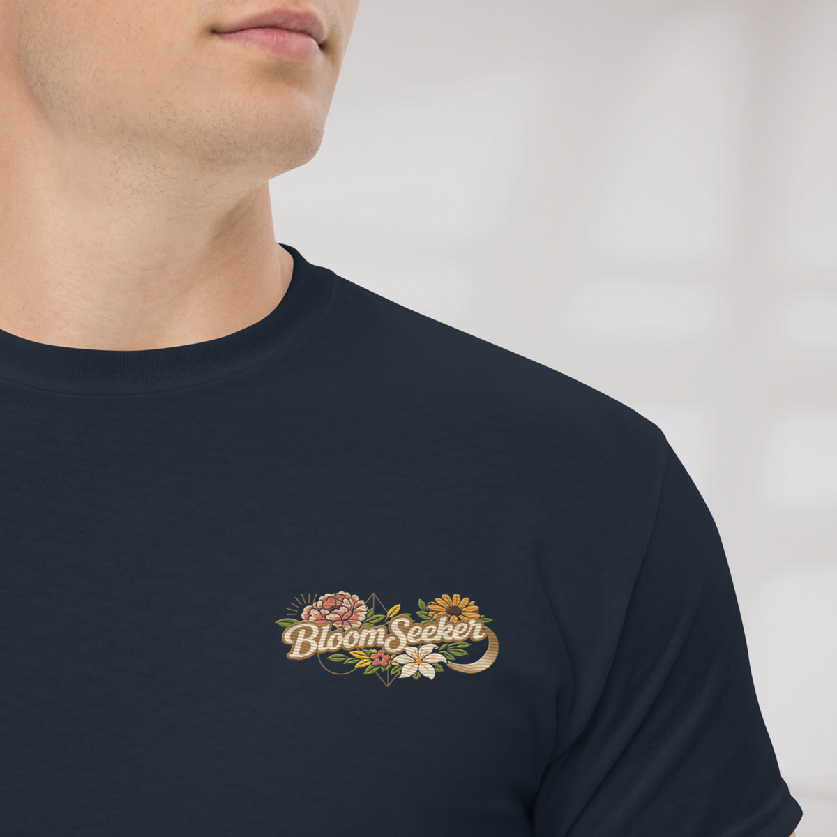 Bloom Seeker T-Shirt Soft – Farbe Navy – Ansicht 1