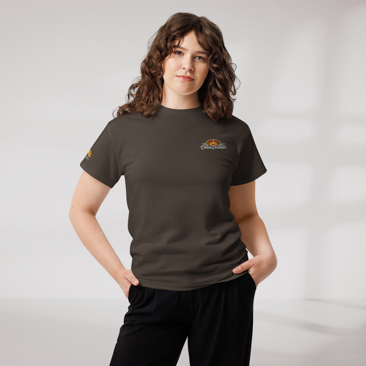 Cosmic Dreamer T-Shirt Retro – Farbe Dunkle Schokolade – Ansicht 7