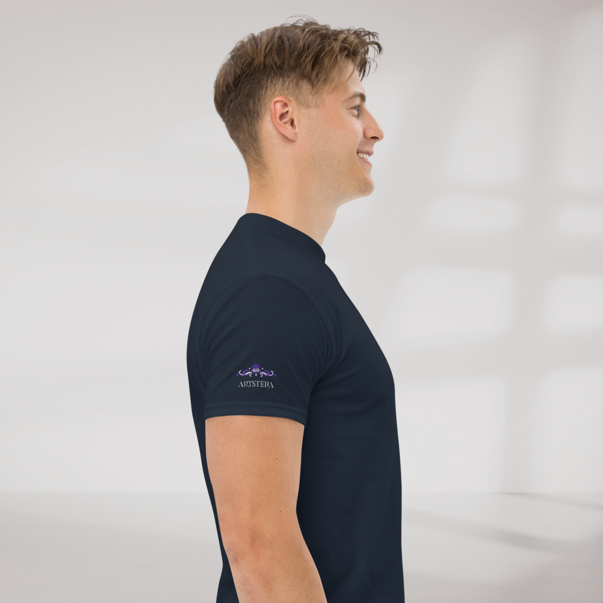 Cosmic Dreamer T-Shirt Mystisch – Farbe Navy – Ansicht 4