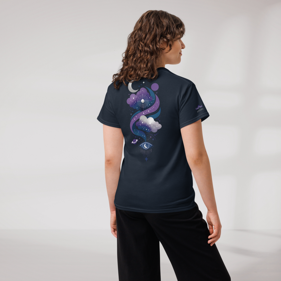 Cosmic Dreamer T-Shirt Mystisch – Farbe Navy – Ansicht 8