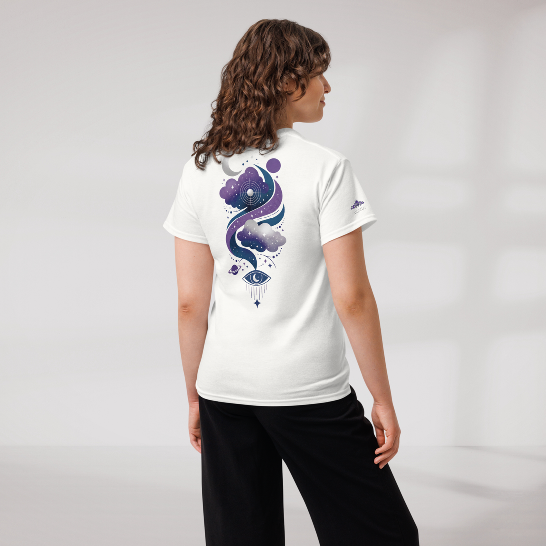Cosmic Dreamer T-Shirt Mystisch – Farbe Weiß – Ansicht 8