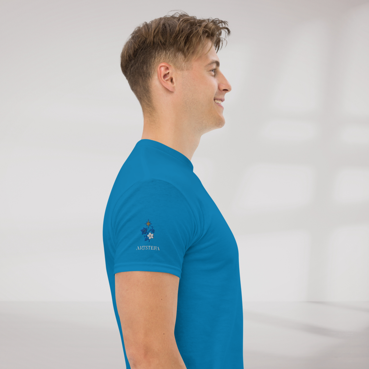 Ivy Wanderer T-Shirt Vibrant (M) – Farbe Saphir – Ansicht 4