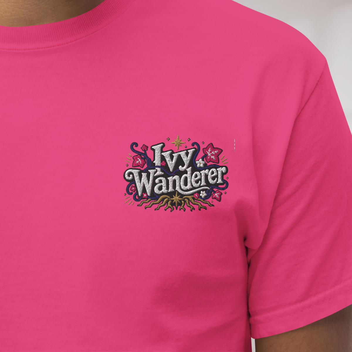 Ivy Wanderer T-Shirt Vibrant (F) – Farbe Helikonie – Ansicht 3