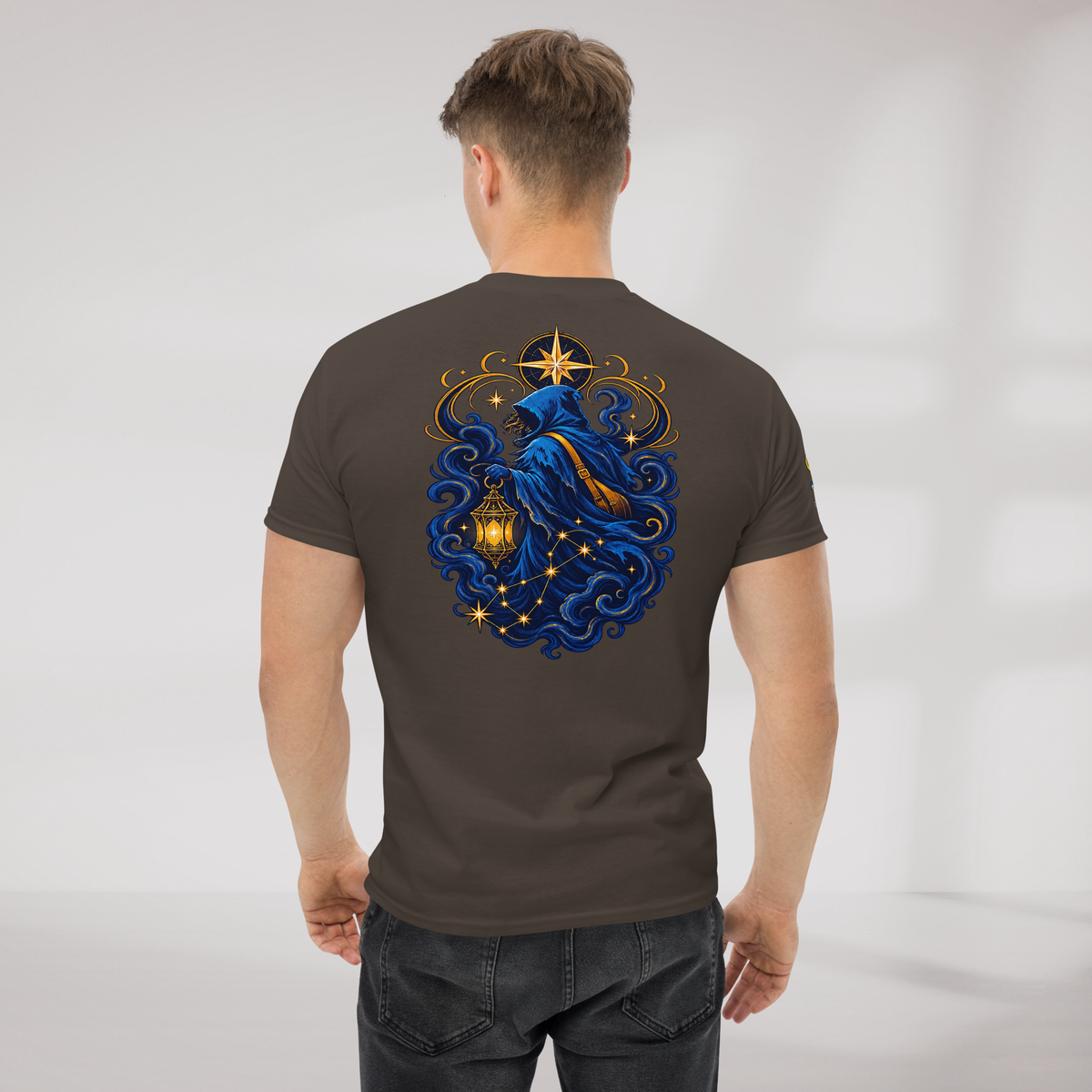 Star Wanderer T-Shirt Blau ver. – Farbe Dunkle Schokolade – Ansicht 6